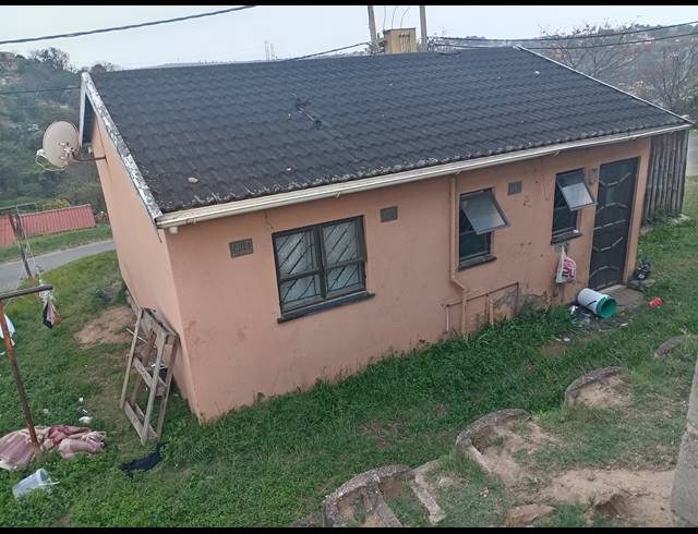 2 BEDROOM HOUSE FOR SALE IN UMLAZI Y